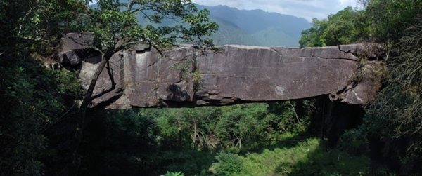 見證浪漫愛情 盤點(diǎn)中國(guó)浪漫愛情橋