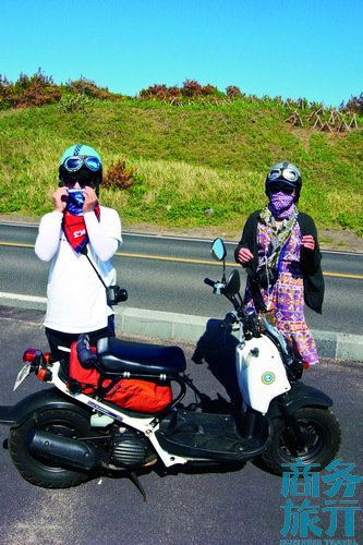 路遇環(huán)島的大學(xué)生。