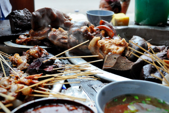 緬甸，繽紛的街邊平民小吃