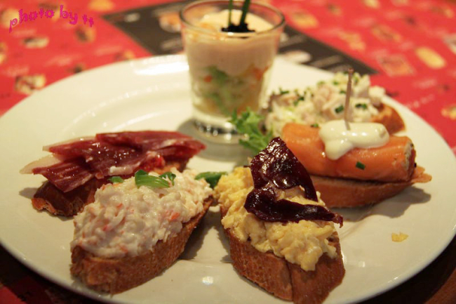 Tapa——吃不夠的西班牙下酒小菜 Tapa——吃不夠的西班牙下酒小菜