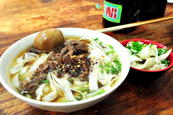 爽爽貴陽(yáng)吸引吃貨小分隊(duì) 爽爽貴陽(yáng)吸引吃貨小分隊(duì)