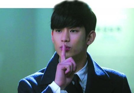 于正評價金秀賢沒什么演技，只是長得很討喜。