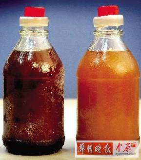 兩種油的顏色差別很大。（左為真）