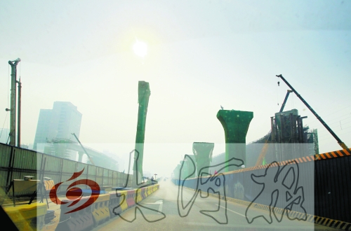 　三環(huán)大“項圈”，西、北兩段預(yù)計年底通車