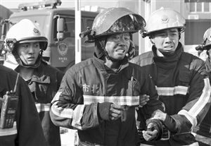  聽(tīng)聞尹進(jìn)良、陳偉、尹智慧犧牲，戰(zhàn)友們悲痛不已