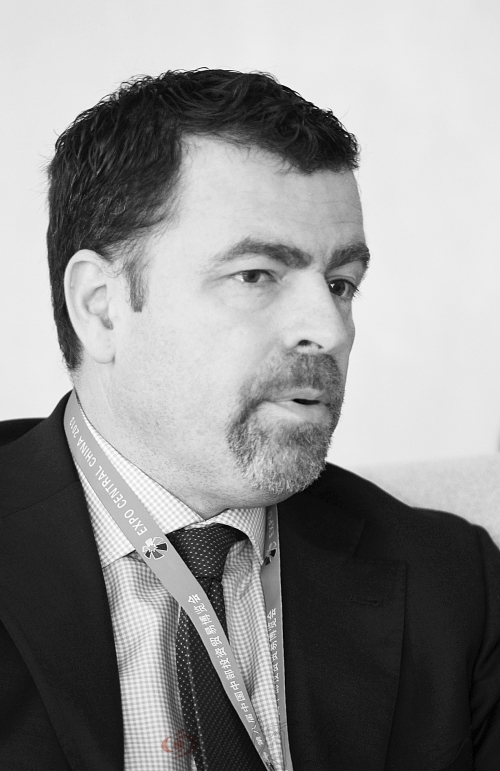 　　狄可為：“現(xiàn)在，雀巢正在改變歷史，中部時(shí)代來(lái)臨了！”