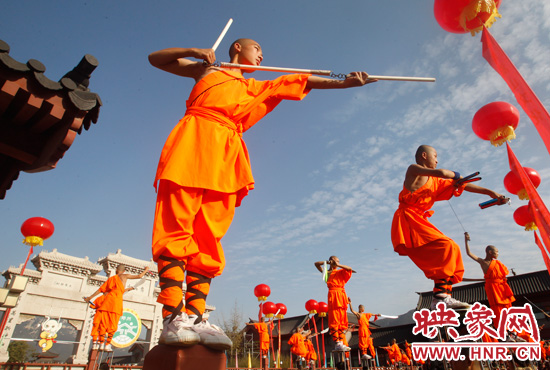 每個人心中都有一個或明或暗的功夫圖騰,作為武林高手，他們能飛檐走壁，擁有蓋世神功。