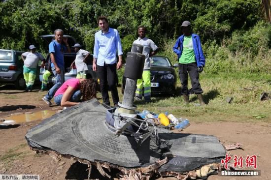 新發(fā)現(xiàn)的疑似馬航MH370殘骸。