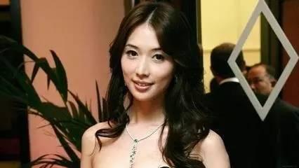 宋丹丹一條微博疑似又把林志玲陳冠希罵戰(zhàn)推向新高度！