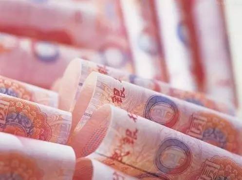 對(duì)增收潛力大、帶動(dòng)能力強(qiáng)的7大群體（技能人才、新型職業(yè)農(nóng)民、科研人員、小微企業(yè)創(chuàng)業(yè)者、企業(yè)經(jīng)營(yíng)管理人、基層干部隊(duì)伍、有勞動(dòng)能力困難群體）實(shí)施激勵(lì)計(jì)劃，推出差別化收入分配激勵(lì)政策，帶動(dòng)城鄉(xiāng)居民實(shí)現(xiàn)總體增收。