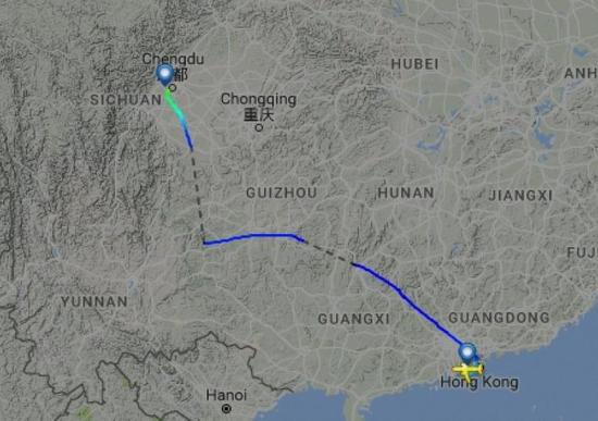  圖片來自航空網(wǎng)站flightradar24，圖顯示飛機(jī)安全降落成都