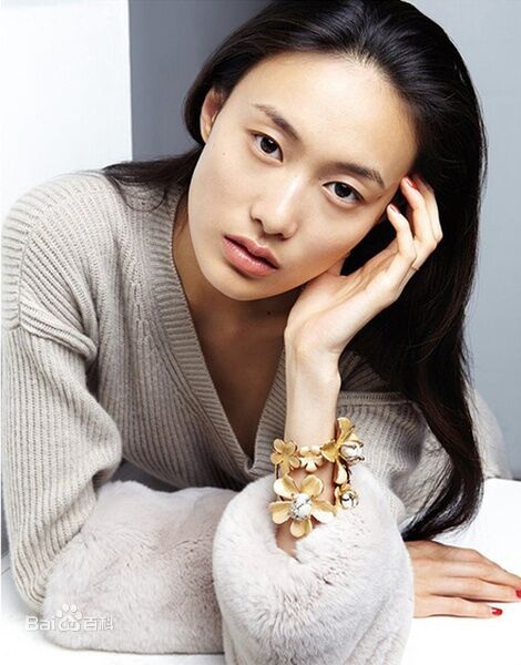 陳冠希女兒首曝光 陳冠希女友是誰(shuí)？秦舒培個(gè)人資料照片家庭背景