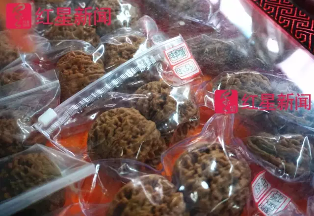 文玩核桃遇冷由幾萬一對降到5元沒人要？商戶否認(rèn)