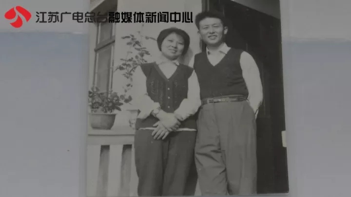 老太秀恩愛(ài)！網(wǎng)友被一封跨越60年的情書甜哭了