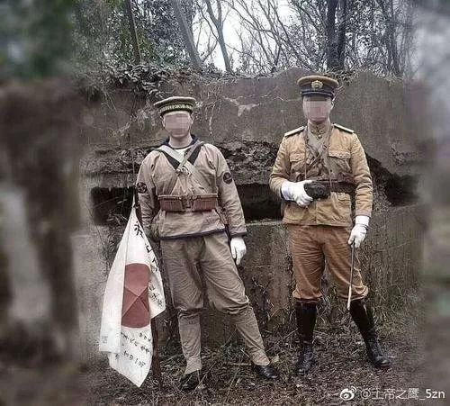 犯眾怒！兩男子抗日碉堡前扮日本兵拍照 警方介入