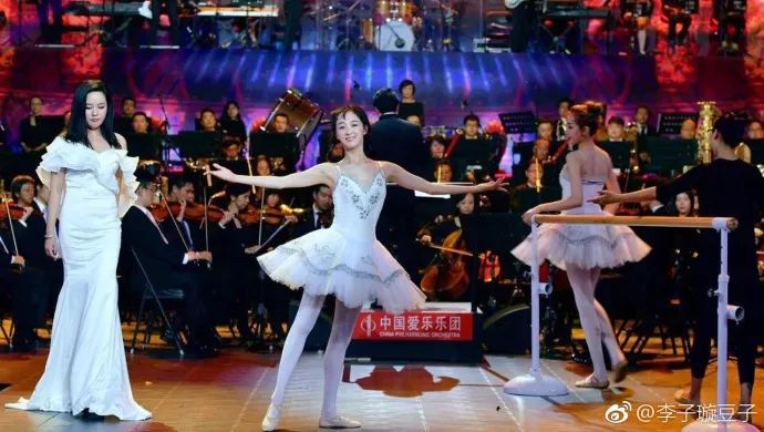 《創(chuàng)造101》主題曲公布，這個被吐槽油膩的c位是什么來頭？