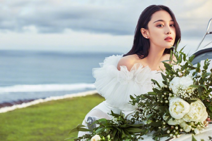 張馨予的婚紗成了淘寶爆款，知道價(jià)格后讓人大跌眼鏡！