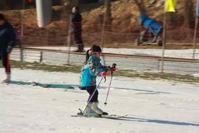 這幾個帥氣的姿勢，真的像專業(yè)級選手了呢