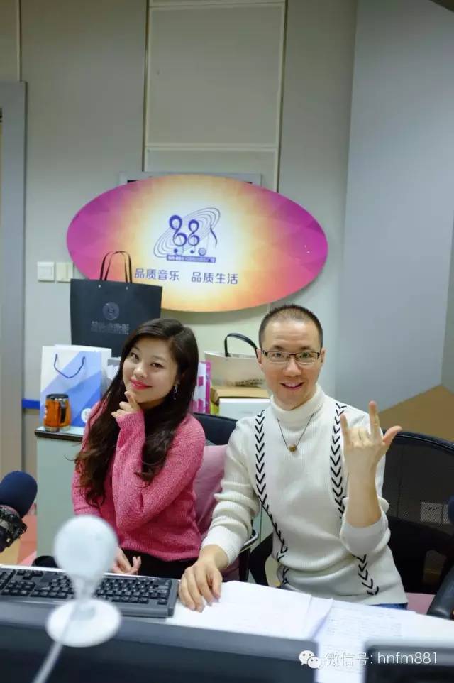 新聞先生凱文和新聞小姐李江也陪伴大家一同跨年！