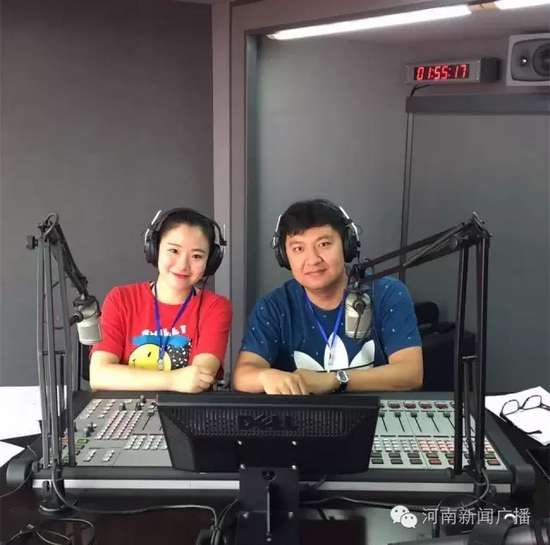 河南新聞廣播主持人趙凱、田羽全程現(xiàn)場直播