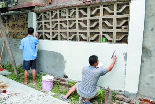 　老舊小區(qū)改造完畢后，“年輕”了、“身價(jià)”也漲了。