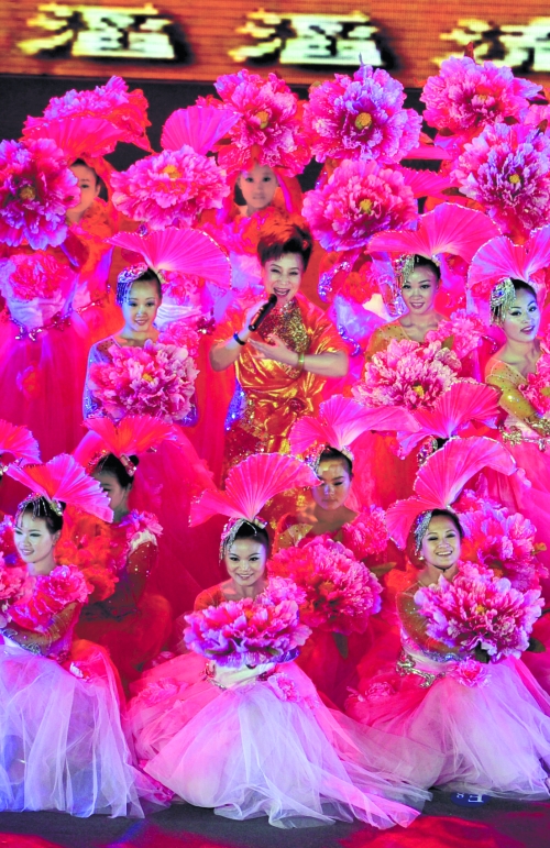 閉幕式上小香玉的一曲《河南人》唱出了我們河南人的精神。