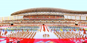 9月16日，第七屆全國(guó)農(nóng)民運(yùn)動(dòng)會(huì)開(kāi)幕式在南陽(yáng)市體育場(chǎng)舉行