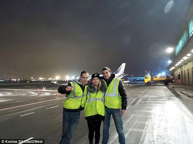 俄羅斯青年夜?jié)摍C場 進出跑道無人發(fā)現(xiàn)