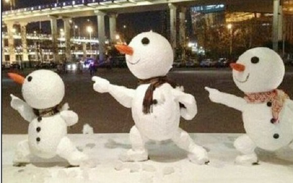 創(chuàng)意十足！日系列卡通雪人走紅