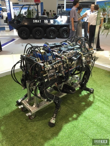 國產(chǎn)“大狗”機(jī)器人真身曝光