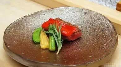 就一點兒紫菜跟生魚片 日料沒吃什么為啥還那么貴？