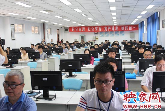 與書面評(píng)卷相比,網(wǎng)上評(píng)卷由系統(tǒng)自動(dòng)進(jìn)行分發(fā),減少了試卷過程的周轉(zhuǎn),提高了評(píng)卷的工作效率。