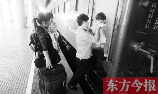 鄭州到溫州的2191/4次列車，是鄭州鐵路局最后一對(duì)綠皮車。