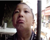 爺爺走后,他一直在哭。