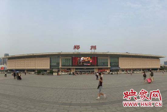 目前，鄭州前往上海、廣州等方向的火車票較為搶手。