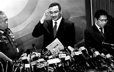 當?shù)貢r間2014年3月12日，馬來西亞雪邦，馬來西亞交通部長希山慕丁出席新聞發(fā)布會。