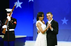 奧巴馬夫婦去年總收入298.8萬元人民幣。