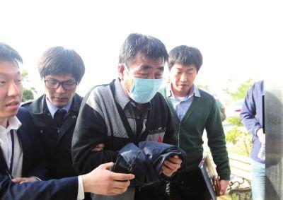 　4月19日，“歲月”號船長李俊錫被正式逮捕資料圖片。