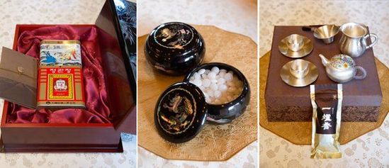 　當(dāng)?shù)貢r(shí)間2014年7月4日，韓國總統(tǒng)樸槿惠向中國國家主席習(xí)近平贈(zèng)送的紅參和茶具等。