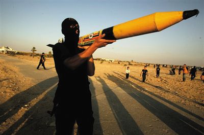 卡薩姆火箭：哈馬斯山寨版喀秋莎火箭，射程約10公里。