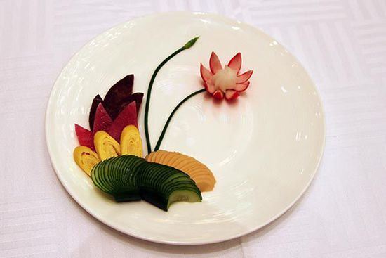 迎賓冷盤“洋花蘿卜”。 花惠生 供圖