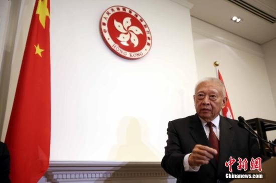 董建華再次呼吁結(jié)束占中：時(shí)間不等你們