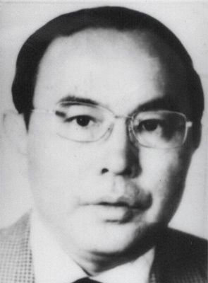 胡玉興 現(xiàn)年59歲，外逃前任山西省太原市住房制度改革辦公室主任，2002年7月逃往澳大利亞或新西蘭。