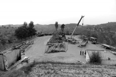 處延長石油的油井。