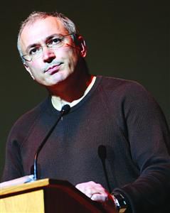 2014年3月10日，烏克蘭，霍多爾科夫斯基在基輔理工大學(xué)發(fā)表演講。