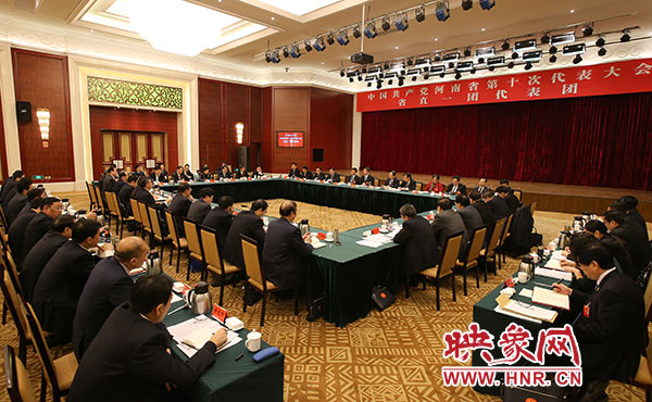 陳潤兒參加省第十次黨代會(huì)省直一團(tuán)代表團(tuán)審議