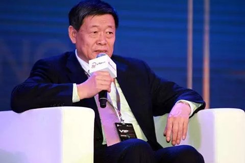 在2015(第八屆)金麒麟論壇上，山東魏橋創(chuàng)業(yè)集團董事長張士平表示，要想企業(yè)搞得好，必須讓員工過得好，我們企業(yè)負(fù)責(zé)為員工蓋房子，保證每個員工有一套房子，從90平方到160平方不等，這就解決了把農(nóng)村勞動力轉(zhuǎn)移到城市的問題，也解決了我們的職工家屬的問題，叫職工真正以企業(yè)為家。