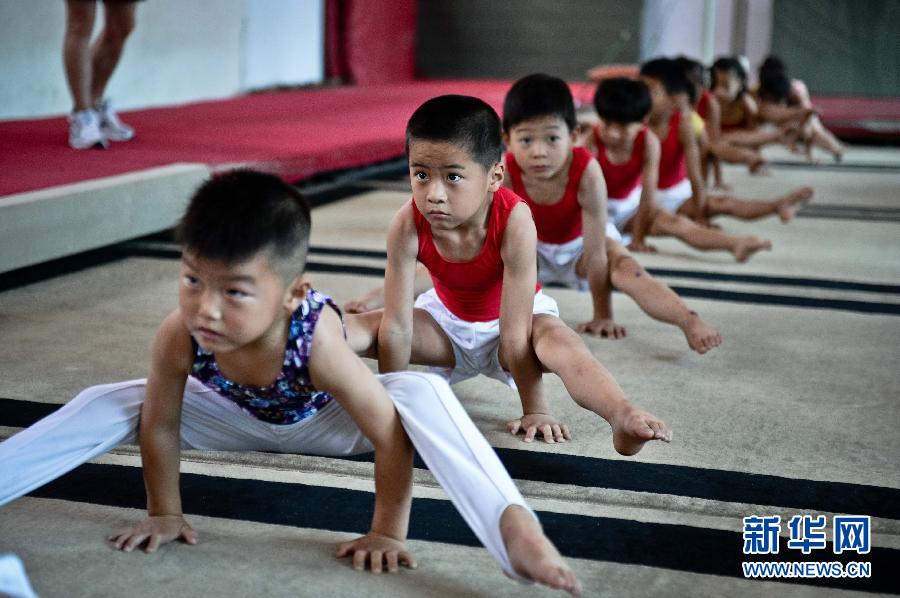 體操少年的別樣暑假 體操少年的別樣暑假