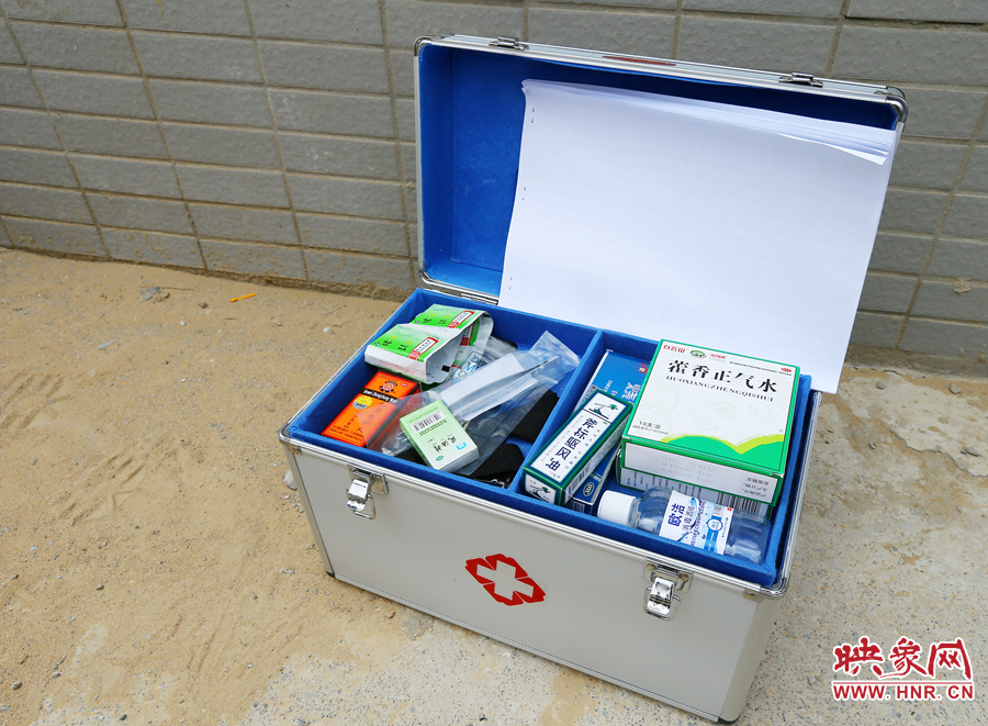 高溫天氣下，防暑藥品是必須準(zhǔn)備的