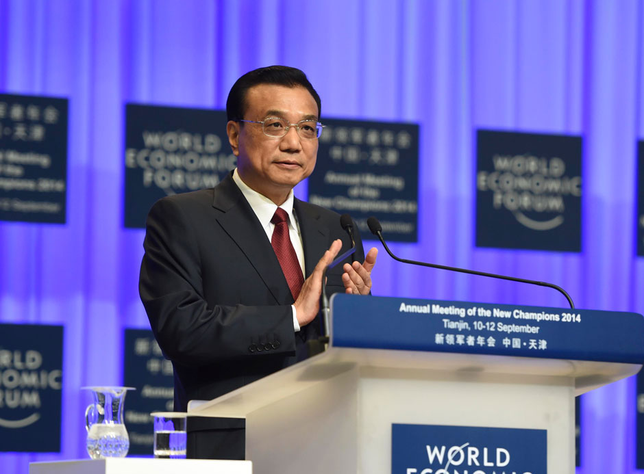 李克強(qiáng)總理出席夏季達(dá)沃斯論壇并發(fā)表開幕式致辭。